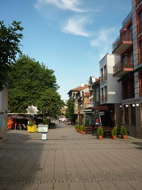 Sea Garden Plaza Apartment - Free Parking Burgas