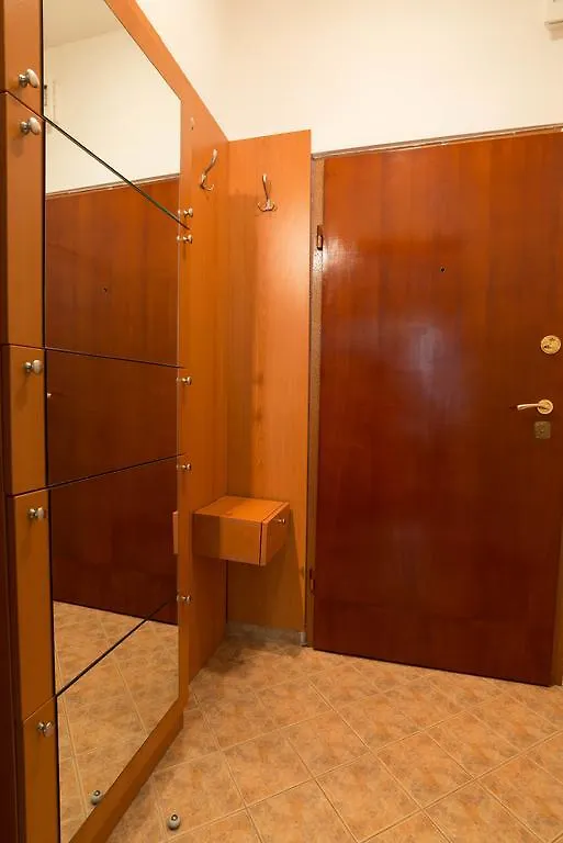 Sea Garden Plaza Apartment - Free Parking Burgas